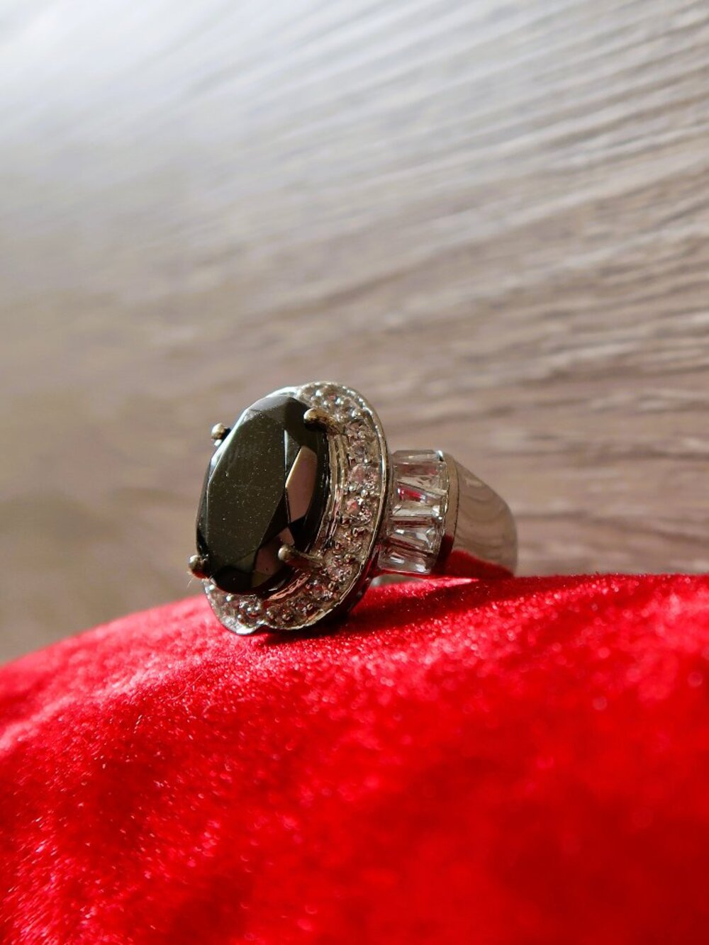 Bold & Luxe STS Sterling Silver Heavy Black Gemstone Baguette Halo Ring 5.75
